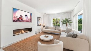 TV, fireplace - VILLA NADAL VACATION MARBELLA (Elviria)