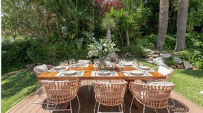 Outdoor dining - VILLA NADAL VACATION MARBELLA (Elviria)
