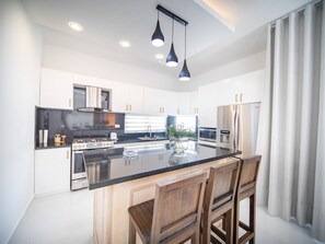 Fridge, microwave, oven, stovetop - First Class 4br King Size Villa In Sosua Town! (Sosúa)