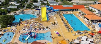 Casa móvil Cc995 cerca de la piscina - Les Charmettes