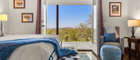 3 bedrooms, iron/ironing board, travel crib, WiFi