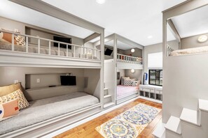 5 chambres, Wi-Fi, draps fournis
