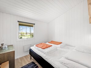 3 bedrooms, Internet
