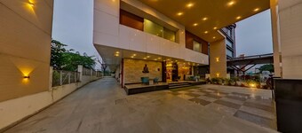 Zip By Spree Hotels Grand Legacy Prime
