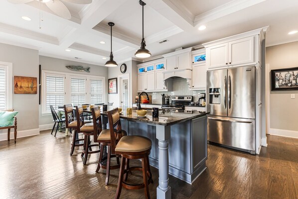 Fridge, microwave, stovetop, dishwasher - Dog Friendly, only a 10 Min Walk To Beach, Fire Pit, Mins from Parks and Restaurants (Oak Island)