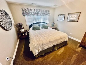 4 slaapkamers, een bureau, reisbedje, wifi