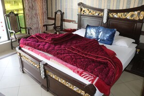 Standard Double Room | Free WiFi - Taj Mahal Hotel Murree (Murree)
