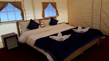 1 habitación y ropa de cama 