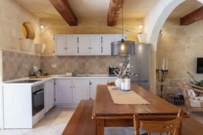 Familievilla | Eget kjøkken | Høy barnestol