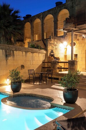 BBQ/picnic Area - Tal-Kitarra Villa (Kercem)