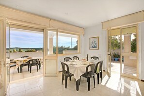 Dining - Villa Dei Fanti On The Sandy Beach (Lecce)