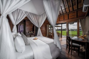 Paddies View Wooden Pool Villa with Free Shuttle to Ubud - Berlima Boutique Resort (Ubud)