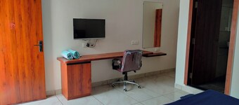 Unique Hotel and Stays