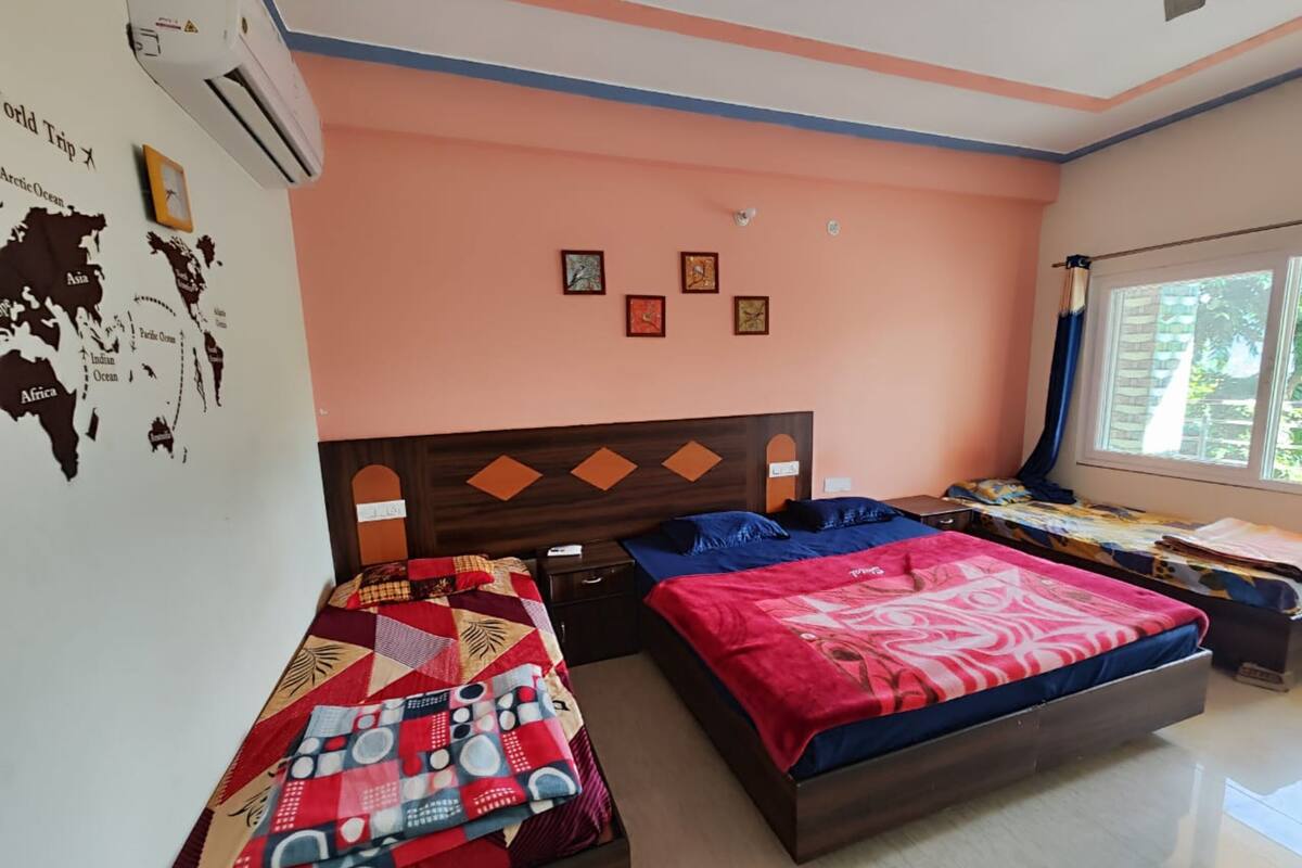 Deluxe Studio Suite, City View | WiFi (free), bed sheets