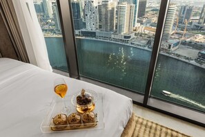 Skrivebord, strykejern/-brett, wi-fi og sengetøy