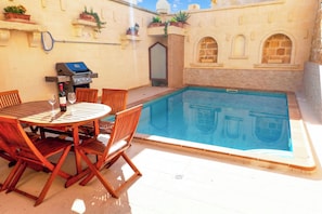 家庭獨棟房屋, 多間臥室 (Mixel Gozitan Villa and Pool) | 室外用餐