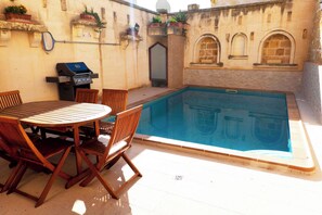 Family House, Multiple Bedrooms (Mixel Gozitan Villa and Pool) | Outdoor dining - Mixel Gozitan Villa and Pool (Sannat)