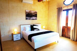 Familiehus, flere soverom (Nirvana Gozitan Villa & Pool) | 4 soverom, strykejern/-brett, wi-fi (inkludert) og sengetøy