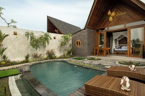 One Bedroom Wooden Pool Villa | Teras/patio