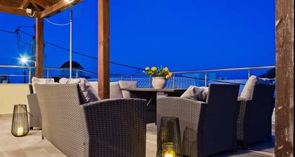 Hermes' Getaway Diafani