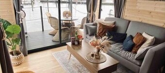 Ahoy Masal Modern retreat