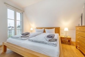 4 chambres, fer et planche à repasser, lit parapluie, Wi-Fi gratuit