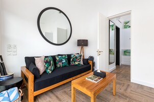 Televisión LCD 32 pulgadas con canales de televisión por cable