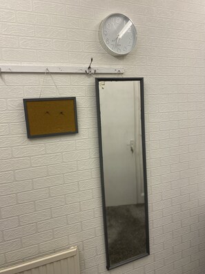 Interior - Newtons Lodge - close to Nottingham city centre (Nottingham)