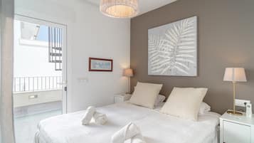 3 dormitorios, tabla de planchar con plancha, wifi gratis y ropa de cama