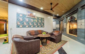 Lobby - The Royal Paradise Resort and Salt Yard (Ajmer)