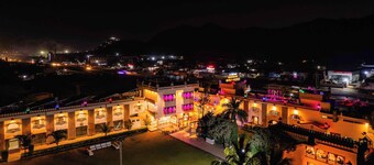 The Royal Paradise Resort and Salt Yard