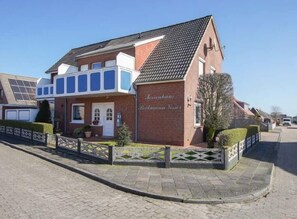 Exterior - Cozy vacation apartment on Borkum. Close to the south beach! (Nordseebad Borkum)
