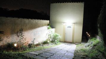 Enceinte de lâhĂ©bergement