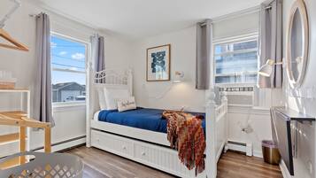 4 Schlafzimmer, Bügeleisen/Bügelbrett, Reisekinderbett, WLAN