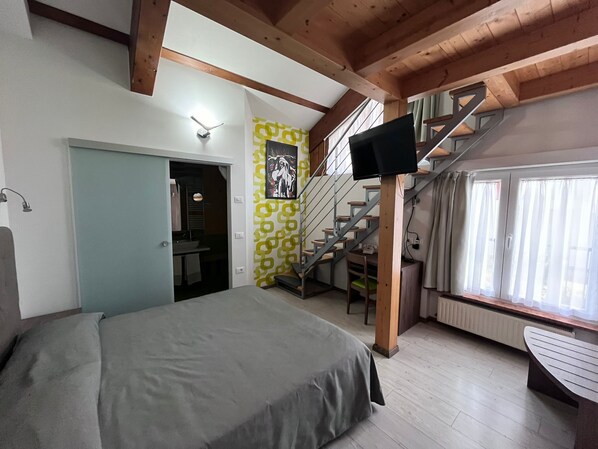 6 chambres, Wi-Fi, draps fournis