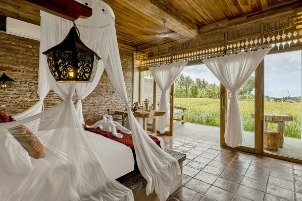 Habitación doble, vistas al jardín | Minibar, escritorio, wifi gratis y ropa de cama