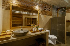 Bathroom - Joglo Organik Guesthouse (Ubud)