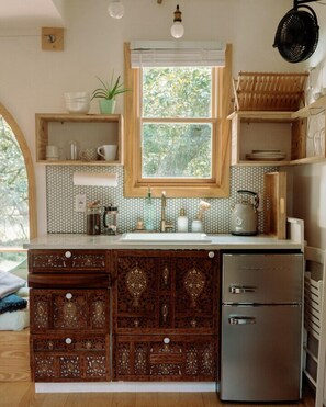 Interior - Leaf Treehouse at HoneyTree (Fredericksburg)
