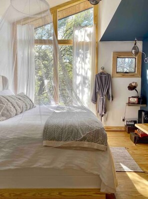 1 bedroom, iron/ironing board, WiFi