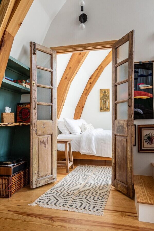 1 chambre, fer et planche à repasser, accès au Wi-Fi (inclus)