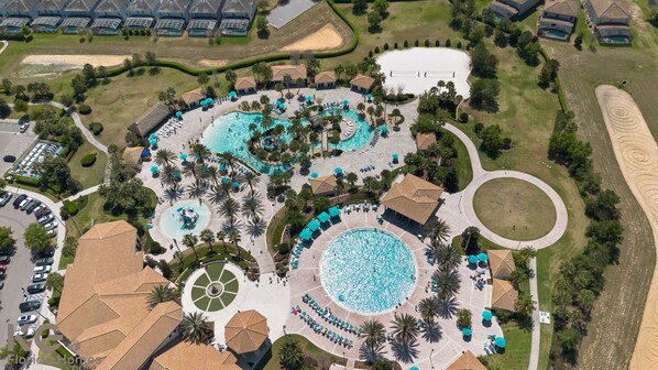 Inomhuspool och uppvärmd pool