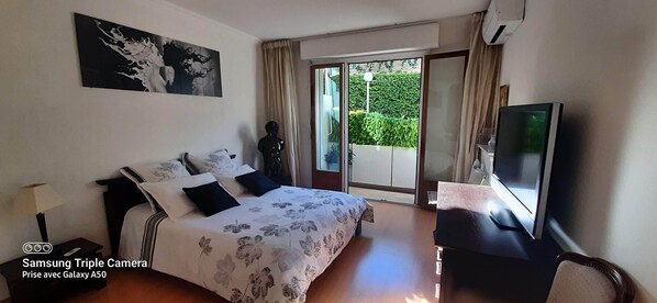 1 soverom, strykejern/-brett, wi-fi og sengetøy