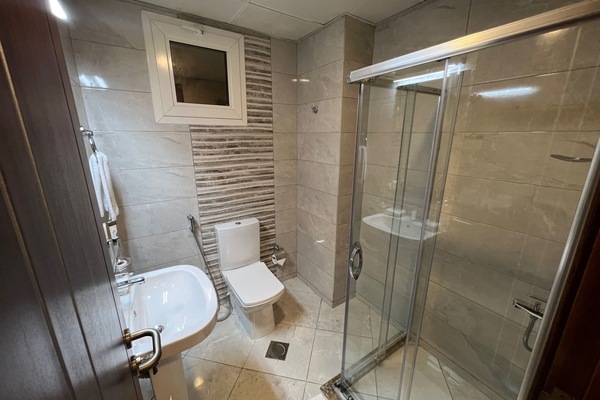 Dusche im Bad