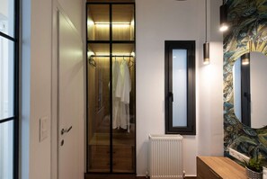 Interior - Toucan: Fashion and Lifestyle trip (Thessaloniki)