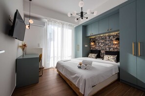 2 bedrooms, desk, iron/ironing board, WiFi - Toucan: Fashion and Lifestyle trip (Thessaloniki)