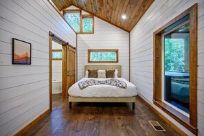 1 bedroom, desk, free WiFi, bed sheets - Midnight Moon-Private/HotTub/Fireplace (Broken Bow)