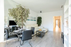 Imagen sin descripción, 4 de 44, botón