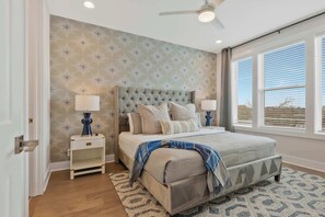 4 chambres, fer et planche à repasser, Wi-Fi, draps fournis