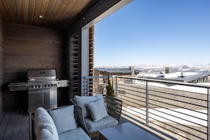 Property grounds - Apex Ski In/Out Canyons Village Beautiful 3 Bedroom, Private Hot Tub, Community Pool (Park City)