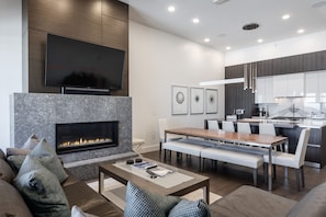 Smart TV, fireplace, stereo - Apex Ski In/Out Canyons Village Beautiful 3 Bedroom, Private Hot Tub, Community Pool (Park City)